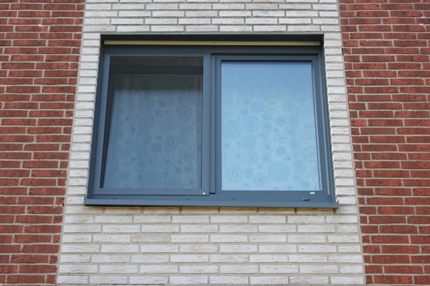 PaX Kunststoff-Fenster in dunkelgrau